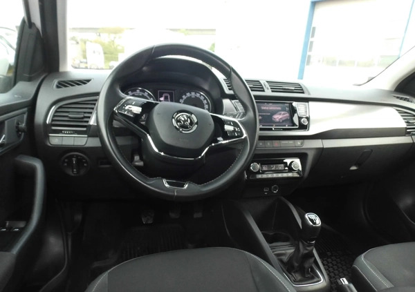 Skoda Fabia cena 37000 przebieg: 183600, rok produkcji 2020 z Mrocza małe 137